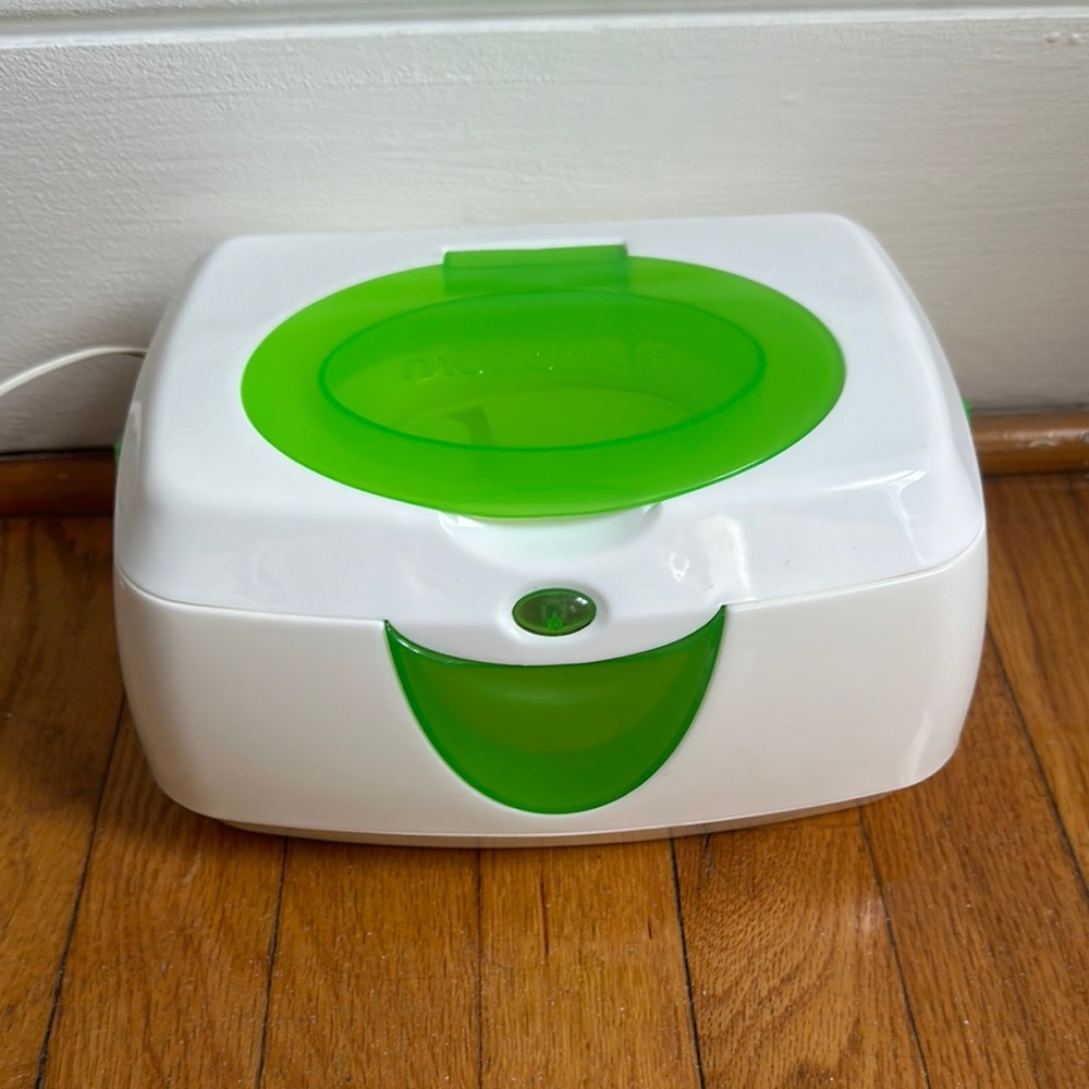 White and Green Wipe Warmer - Picture 1 of 1